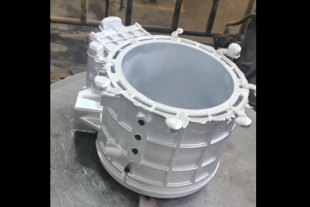 新能源汽车电机壳模具的制作方法是什么？使用低压铸造有什么优势？